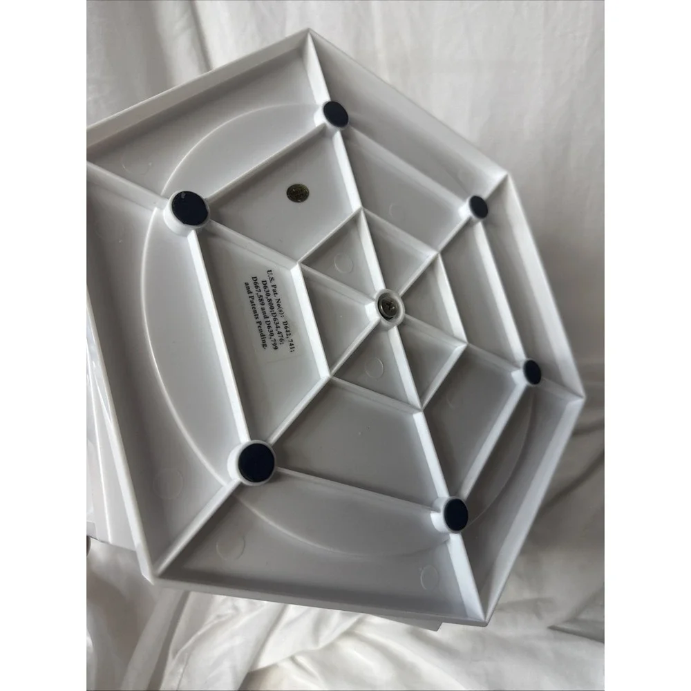Lori Greiner Makeup Cosmetic Craft Organizer Tabletop Spinning Rotating  White